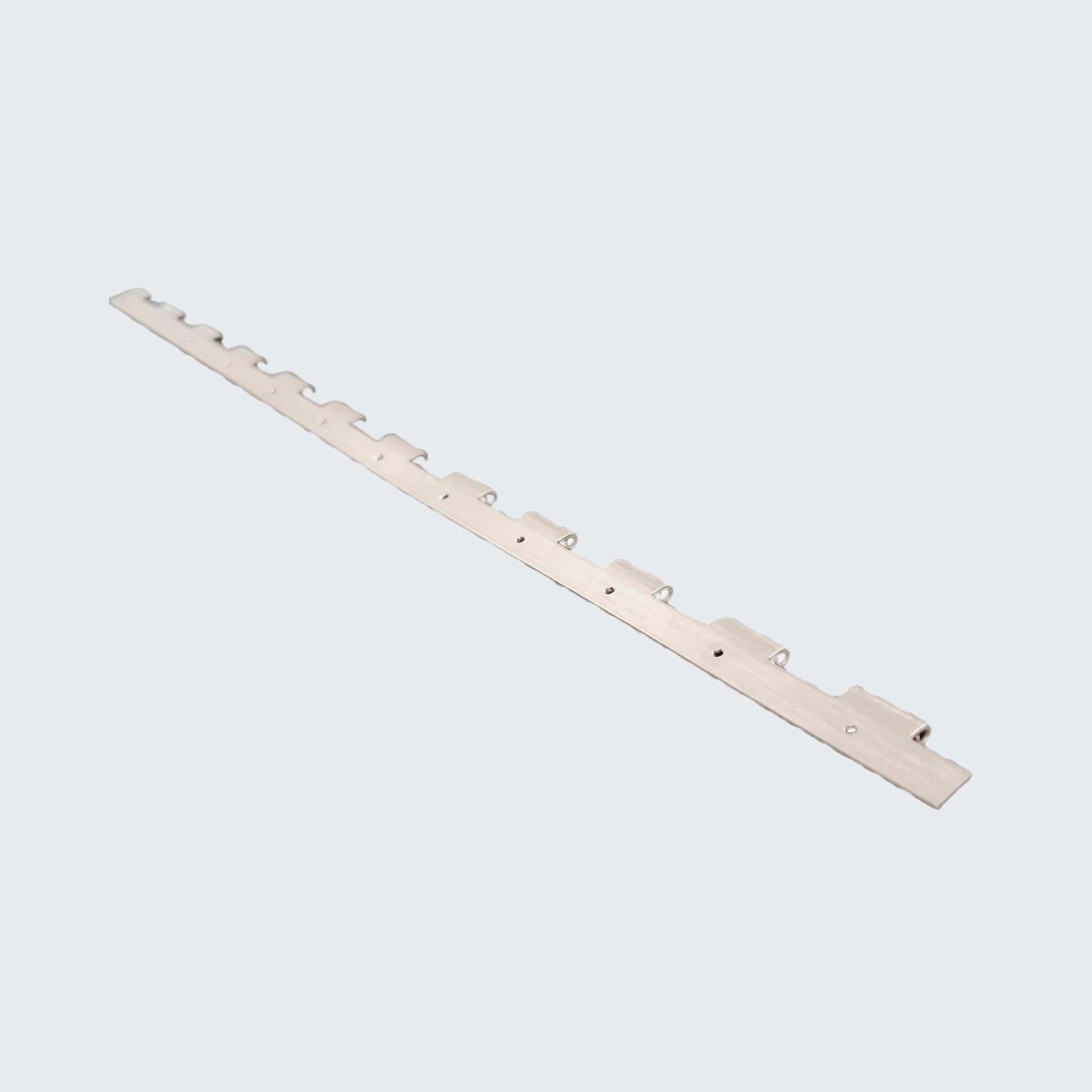 Wide Machined and Undrilled Hinge for Riveting on Flat Aluminum Surfaces